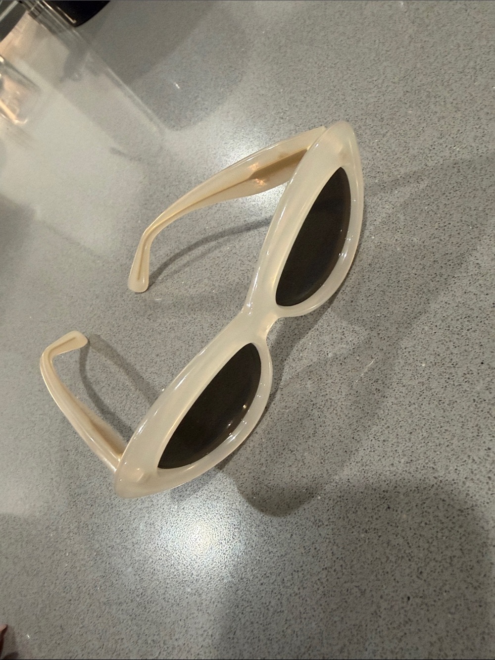 Loewe Cream and Black Cat-Eye Sunglasses - Picture 10 of 10